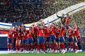 更是每一个 更是每一个